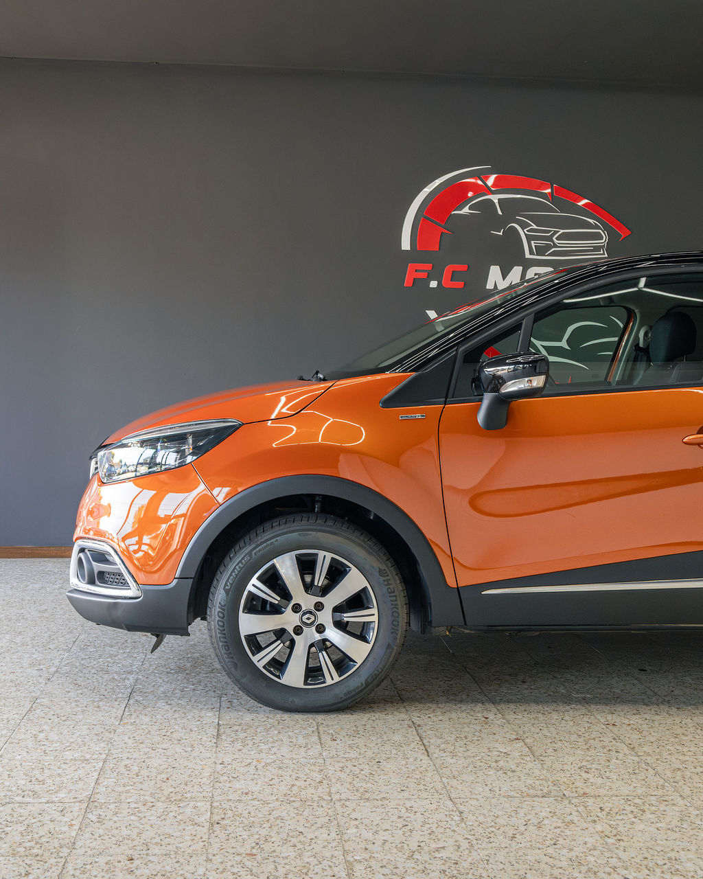 Renault Captur - Thumbnail 4