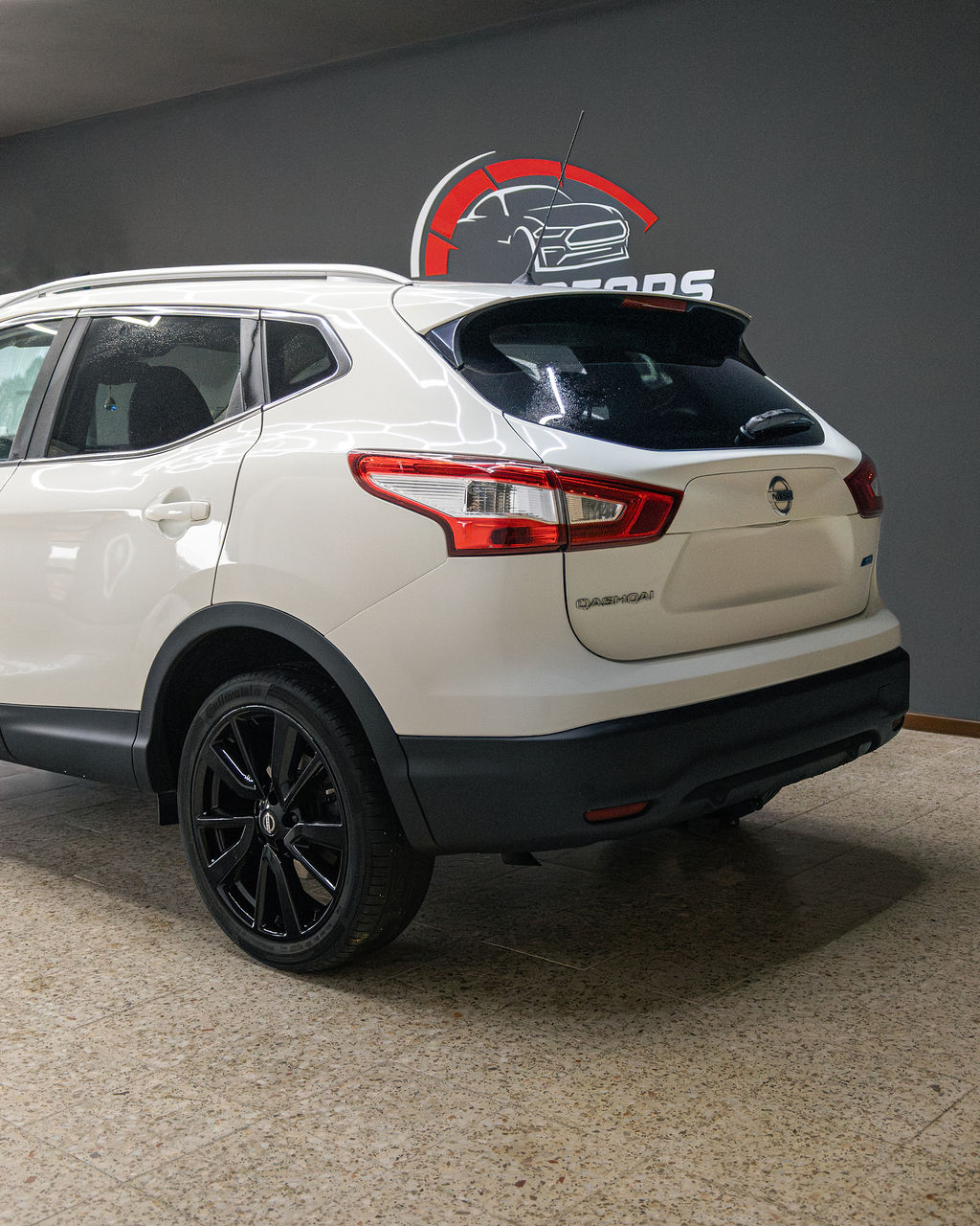 Nissan Qashqai Tekna  - Thumbnail 4