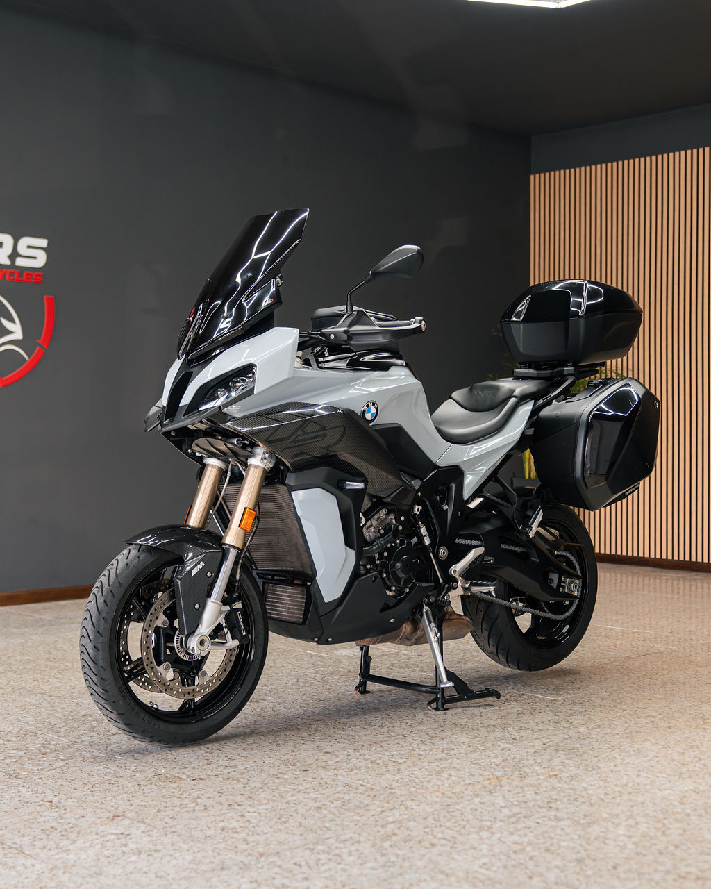 BMW S1000XR FULL EXTRAS  - Thumbnail 4