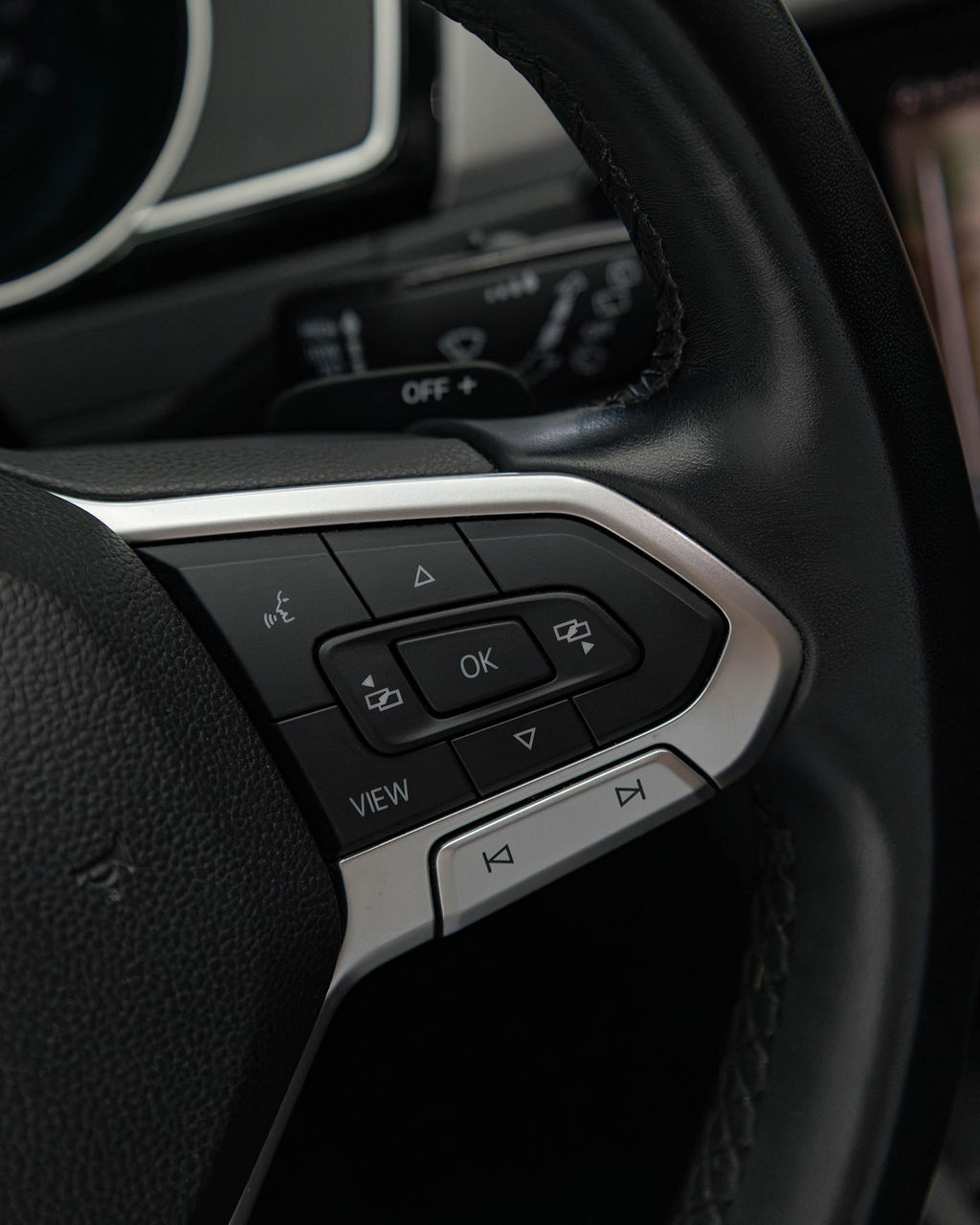 VW Passat - Thumbnail 9