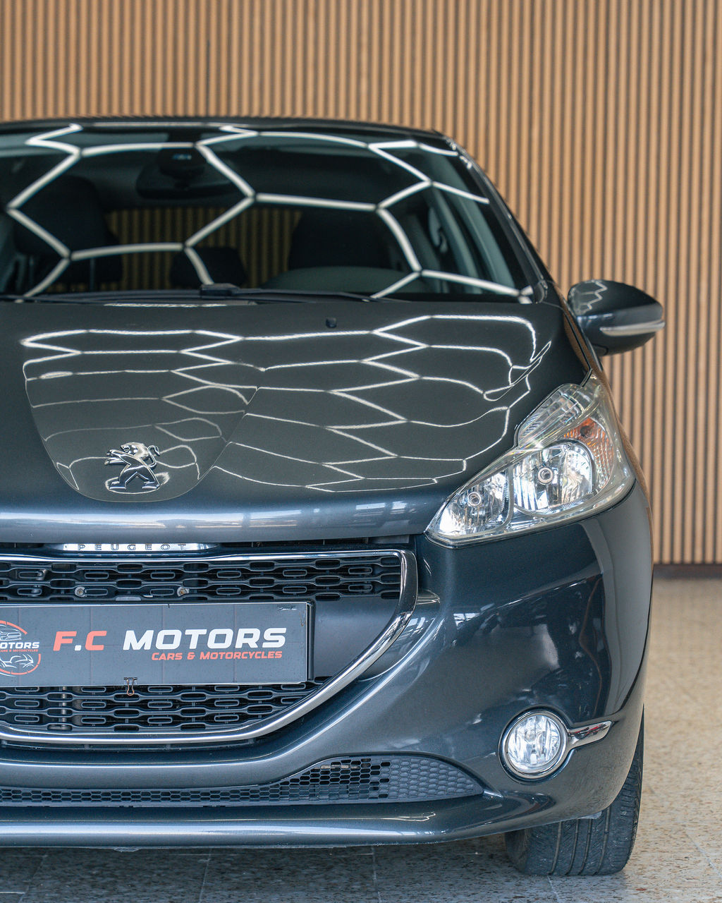 PEUGEOT 208 - Thumbnail 10