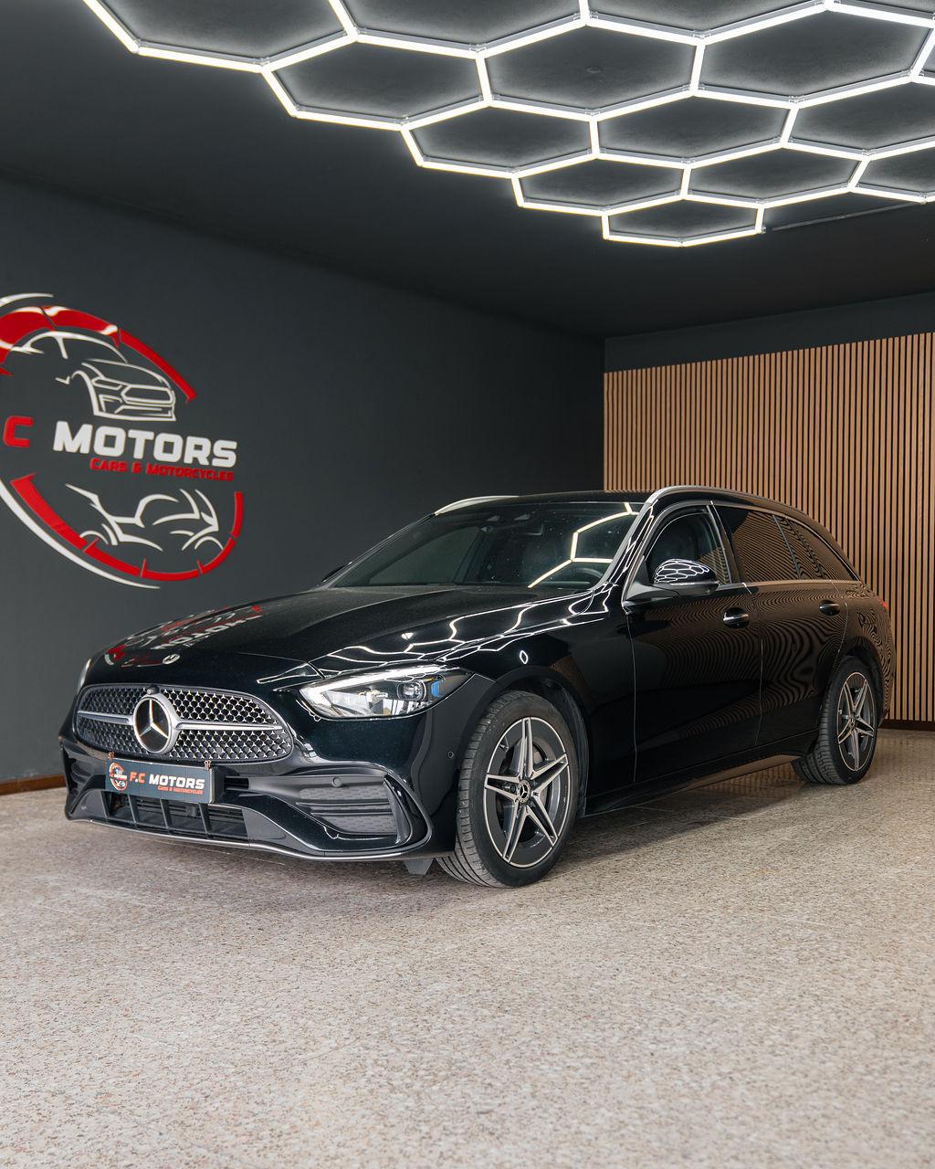 Mercedes-Benz C 300 BlueTEC Hybrid AMG Line - Thumbnail 2