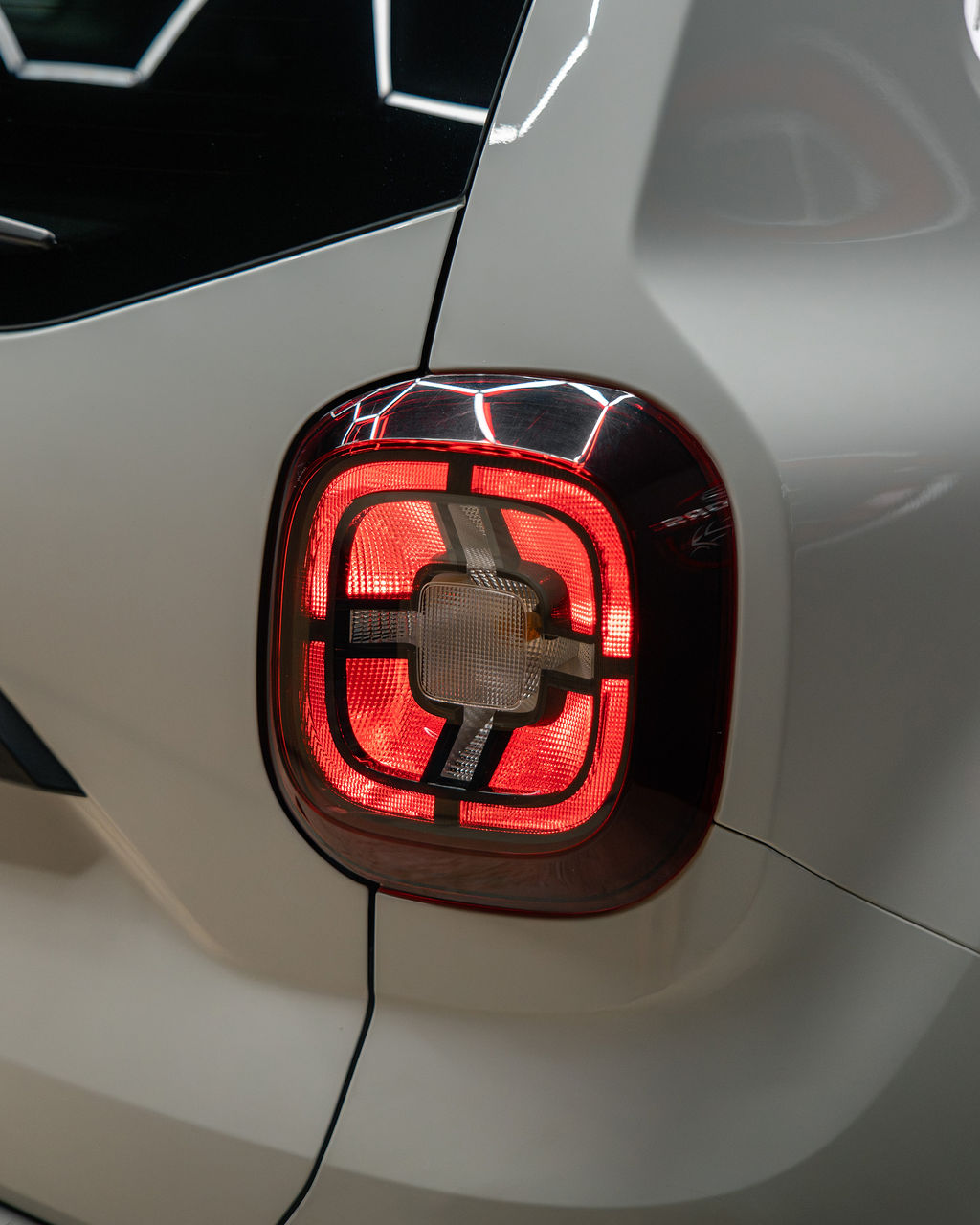 Dacia Duster  - Thumbnail 10