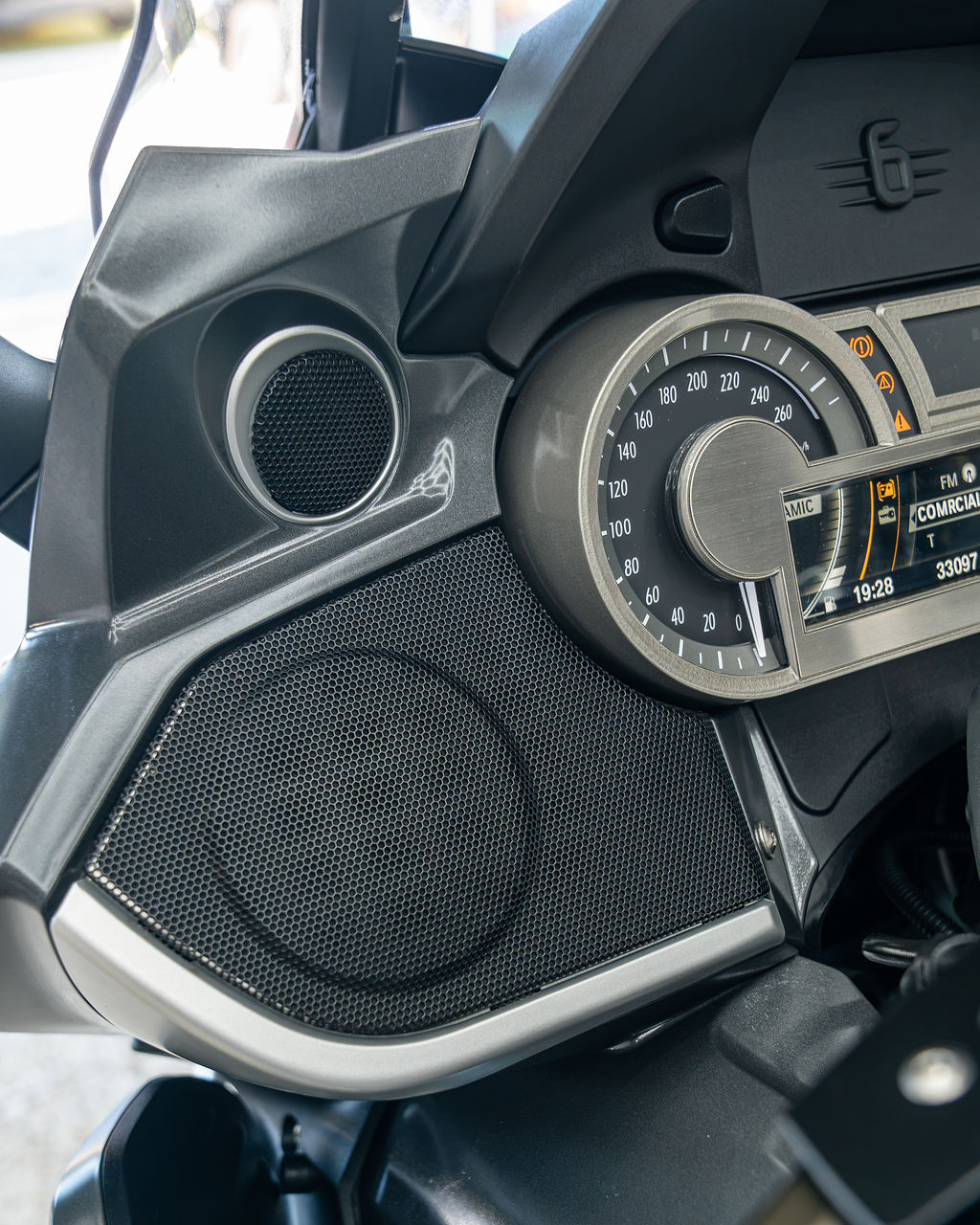BMW K1600GT - Thumbnail 12