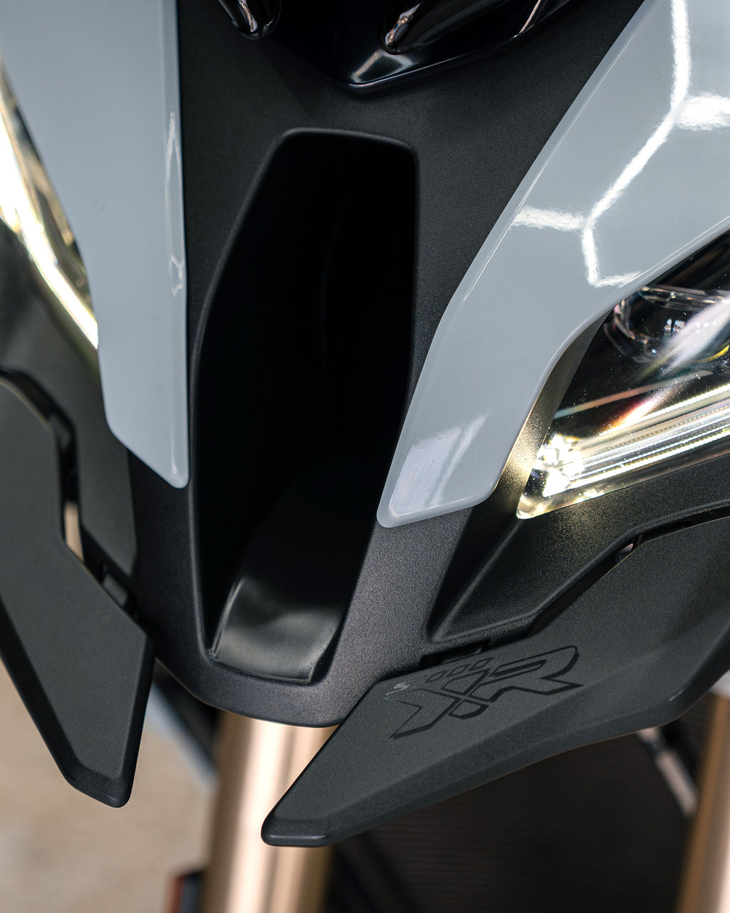 BMW S1000XR FULL EXTRAS  - Thumbnail 3