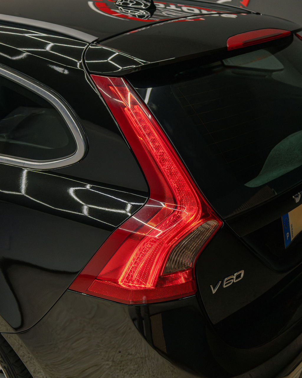 Volvo V60 - Thumbnail 6