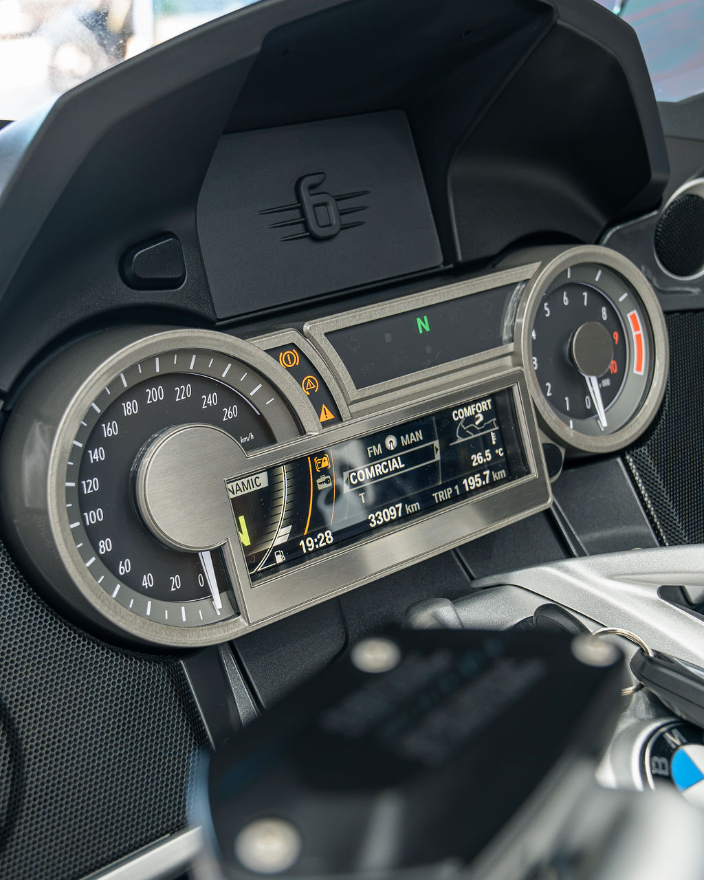 BMW K1600GT - Thumbnail 11