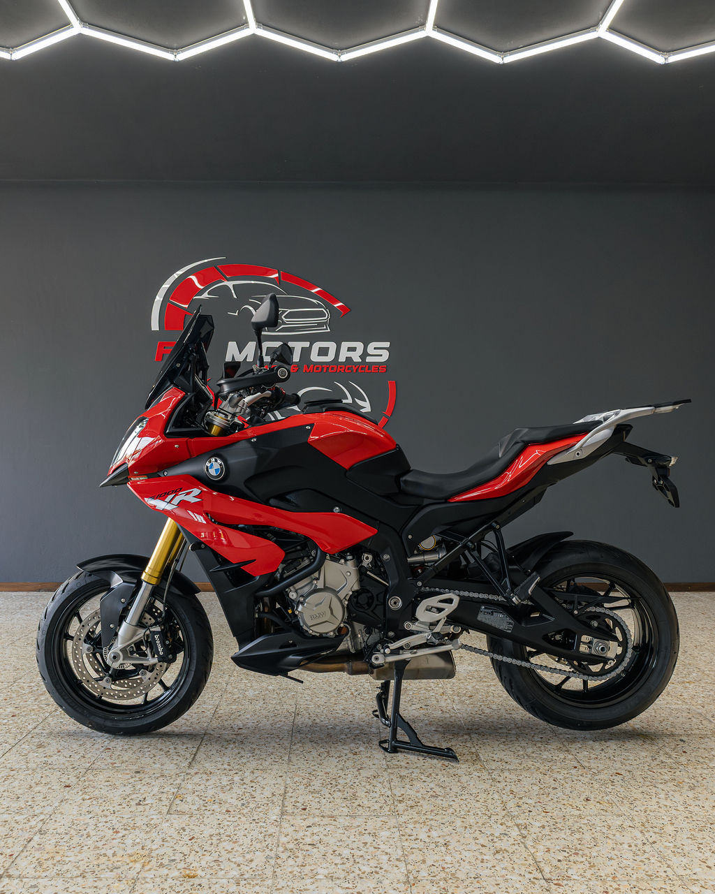 BMW S1000XR - Thumbnail 2