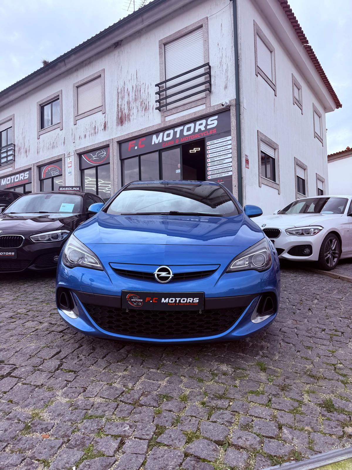 Opel Astra GTC