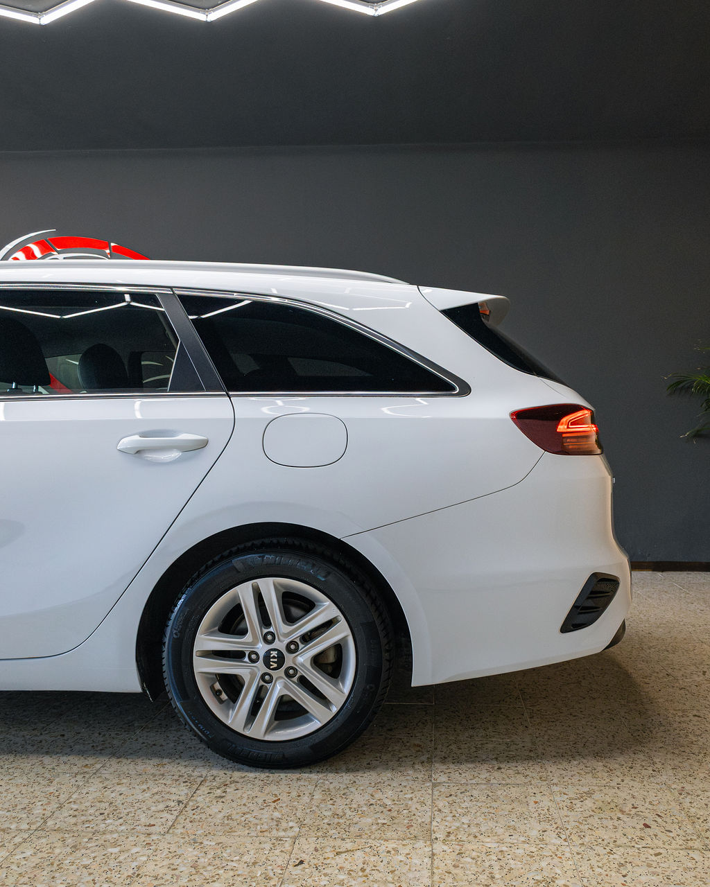 KIA Ceed 1.6 EcoDynamic+ ( Iva dedutivel) - Thumbnail 6