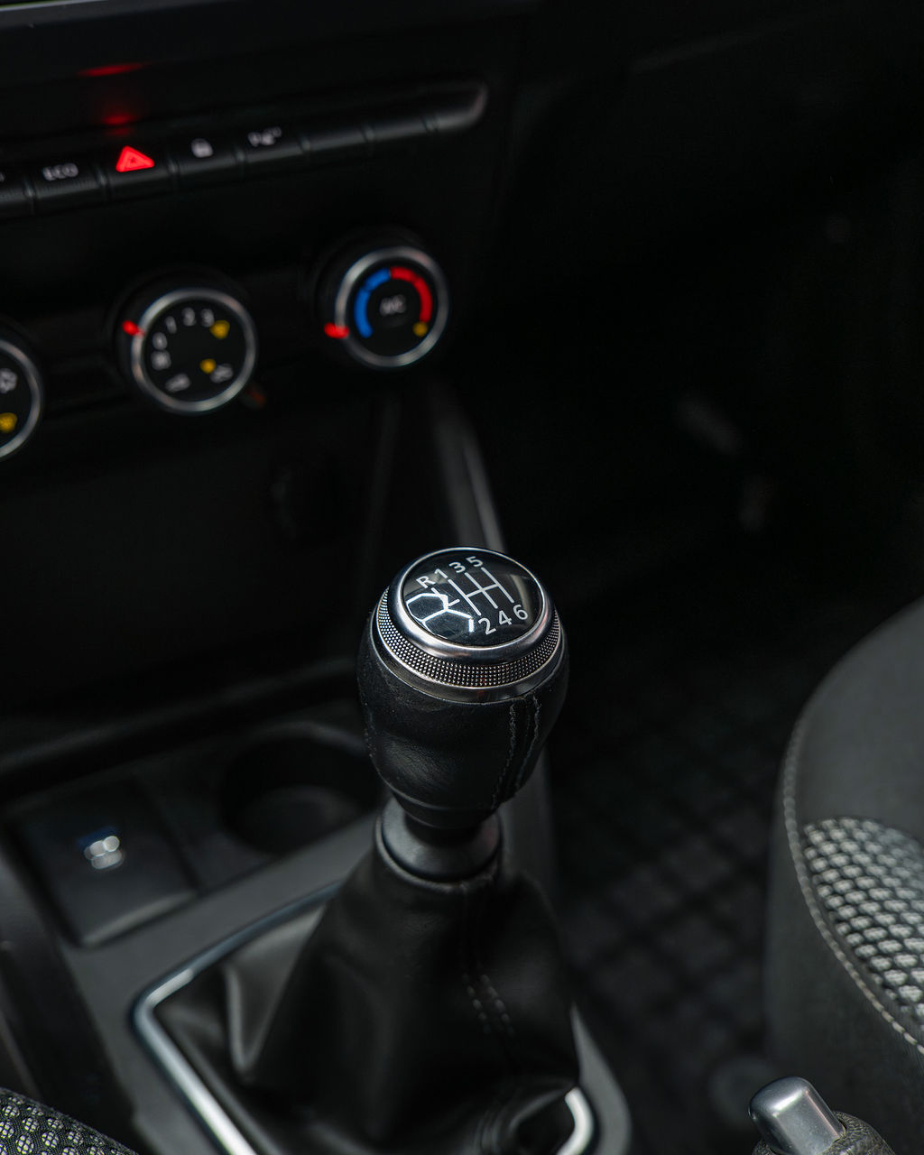 Dacia Duster  - Thumbnail 2