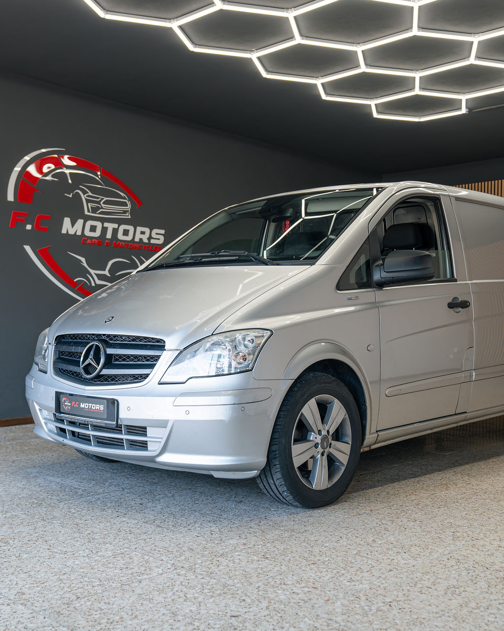 Mercedes-Vito 313 - Thumbnail 3