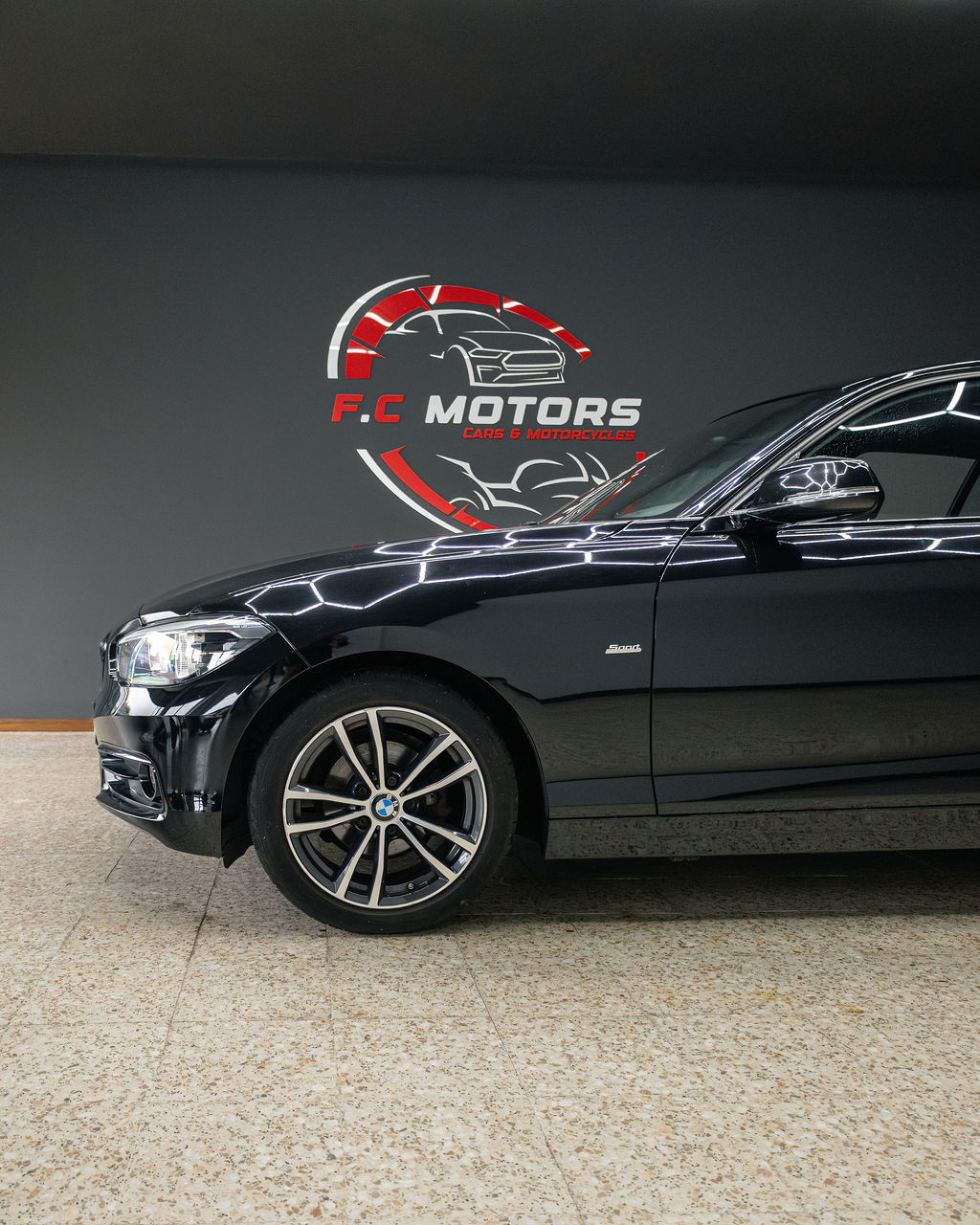 BMW 118i SPORT - Thumbnail 3