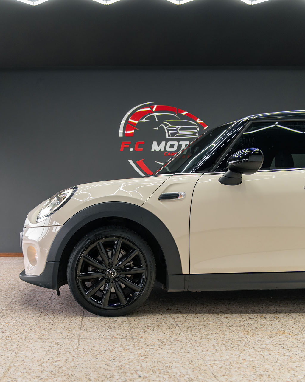 Mini Hatch  D - Thumbnail 4