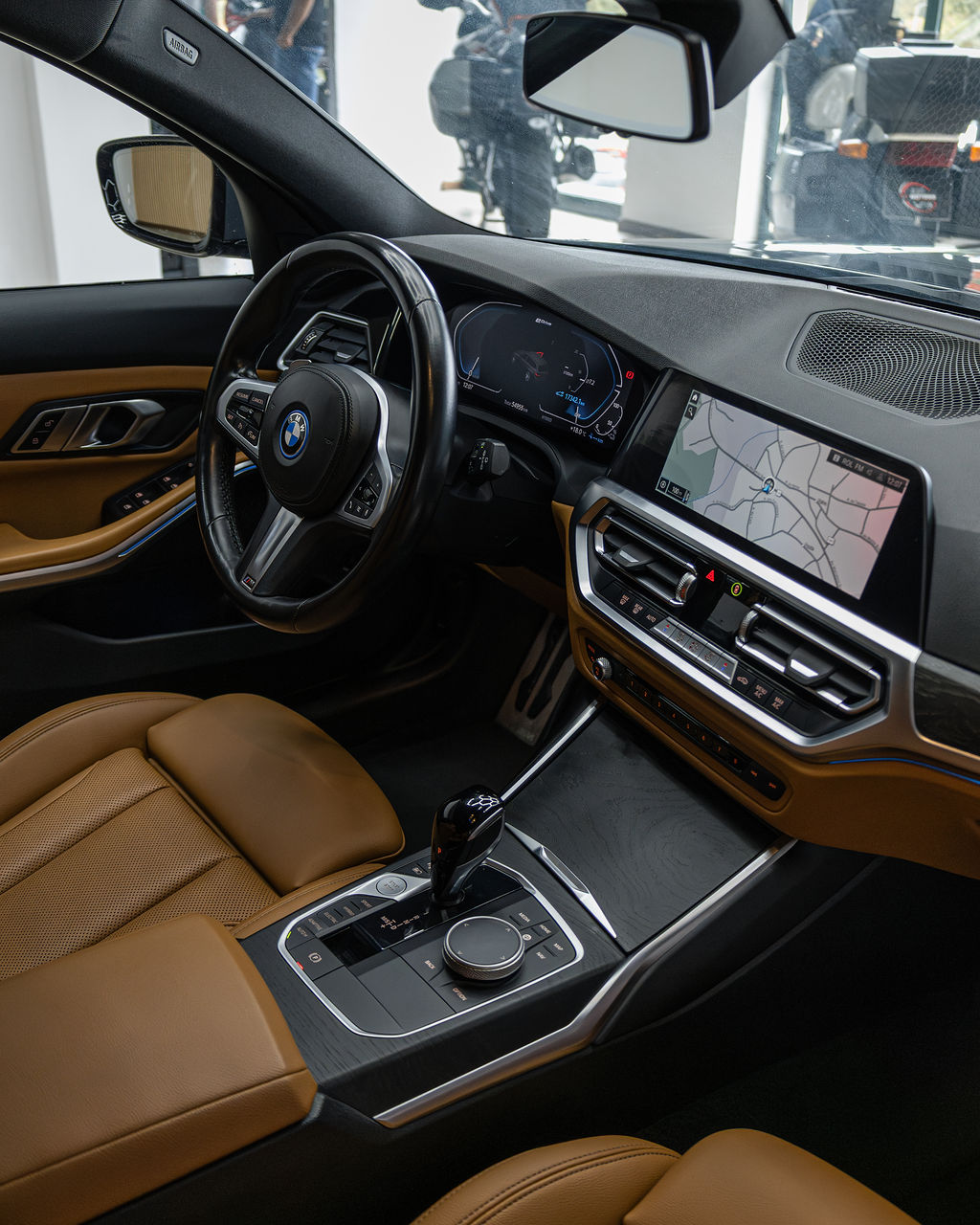 bmw serie 3 330e Híbrido Plug-in - Thumbnail 10