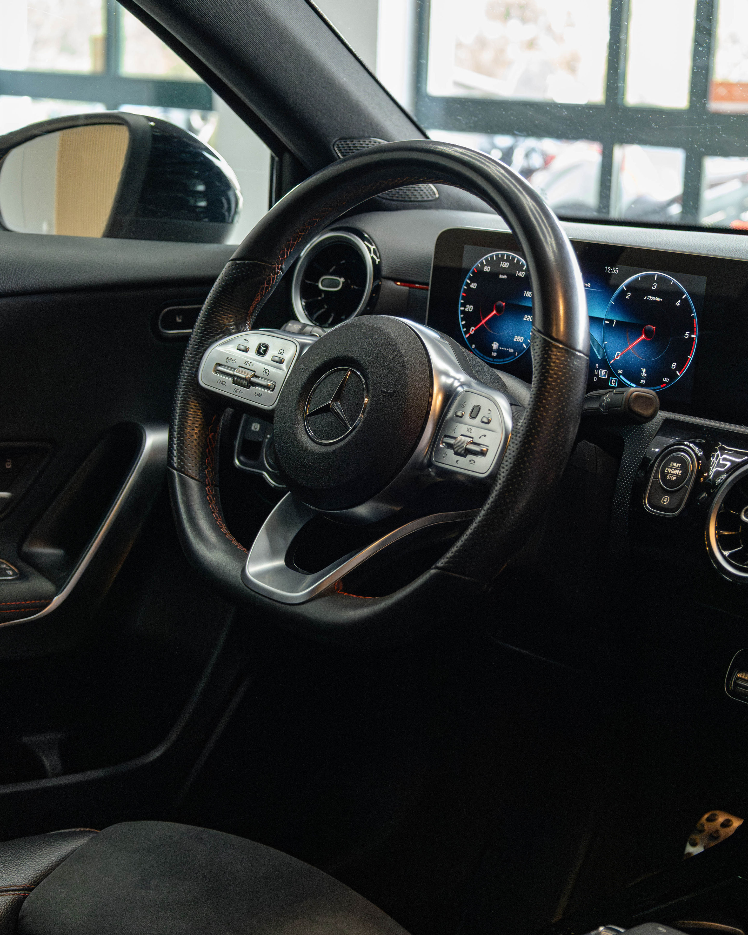 Mercedes A 180 D AMG - Thumbnail 2