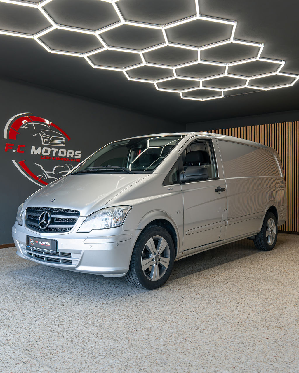 Mercedes-Vito 313 - Thumbnail 4