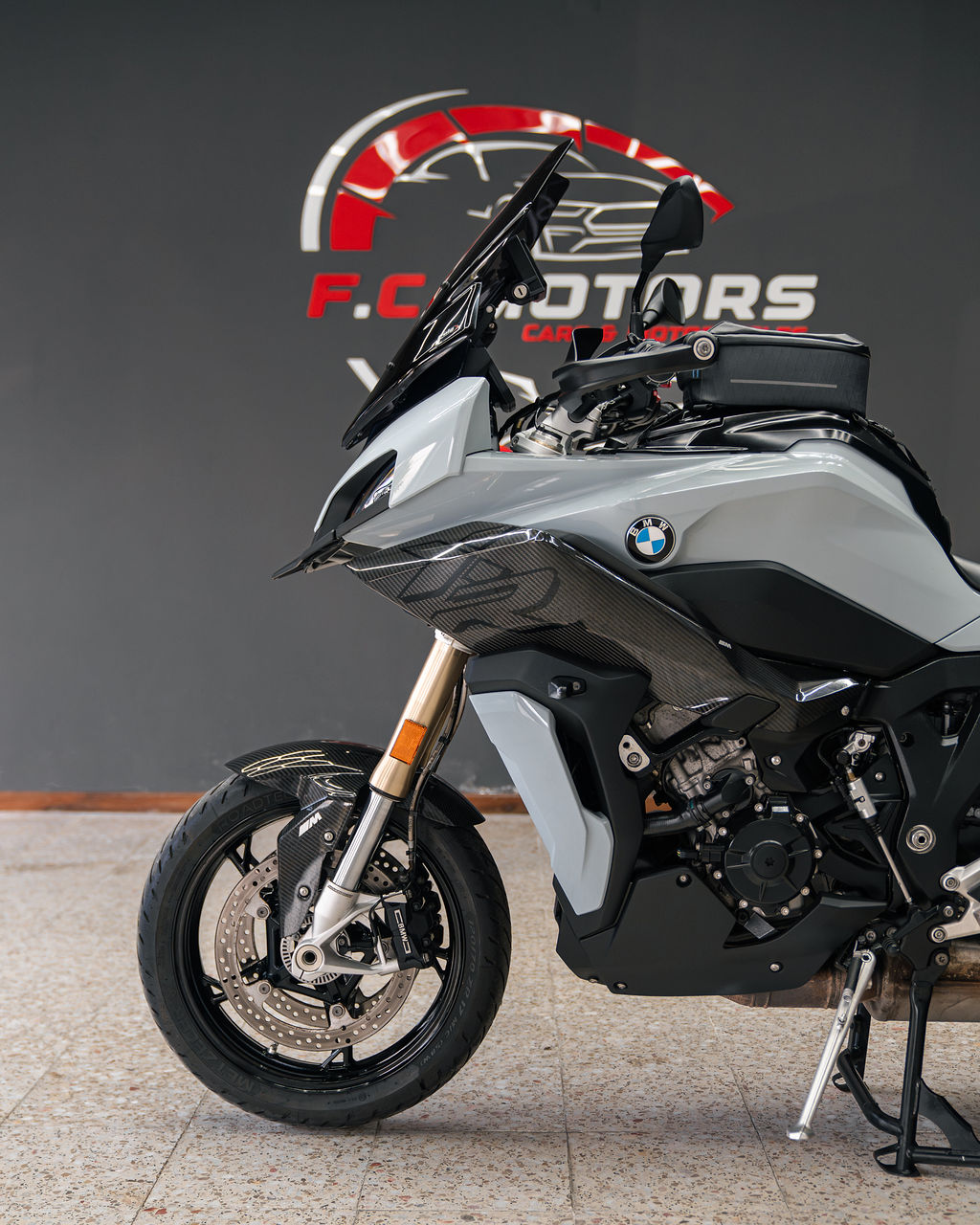 BMW S1000XR FULL EXTRAS  - Thumbnail 5