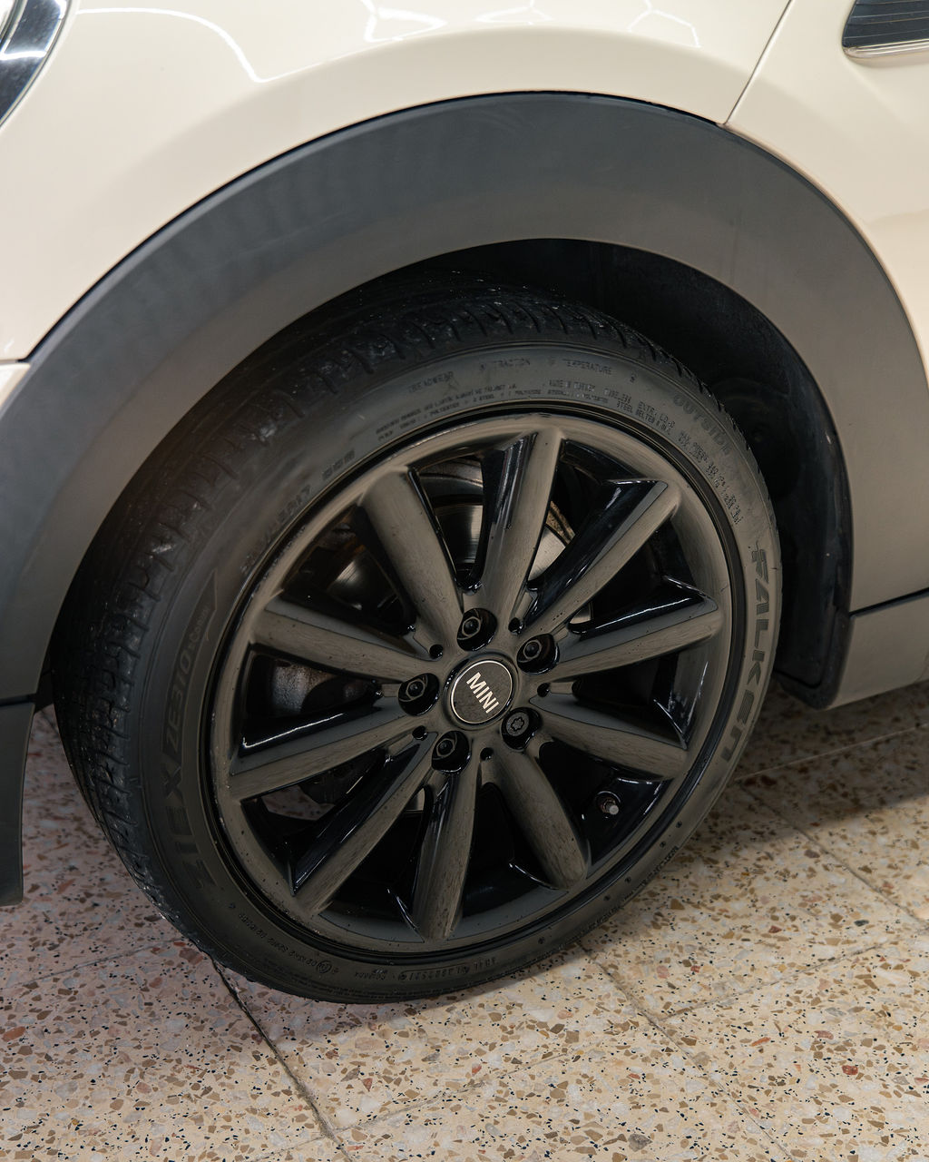 Mini Hatch  D - Thumbnail 8