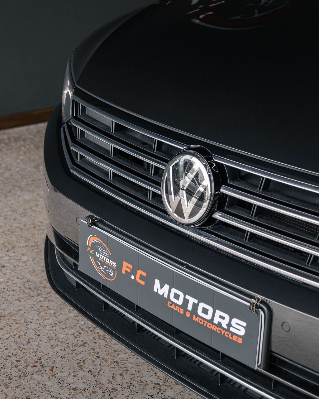 VW Passat - Thumbnail 4