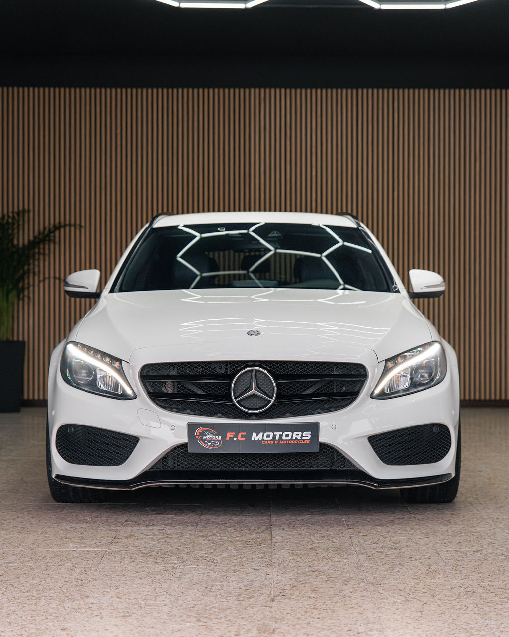 Mercedes-Benz C 300 BlueTEC Hybrid AMG Line