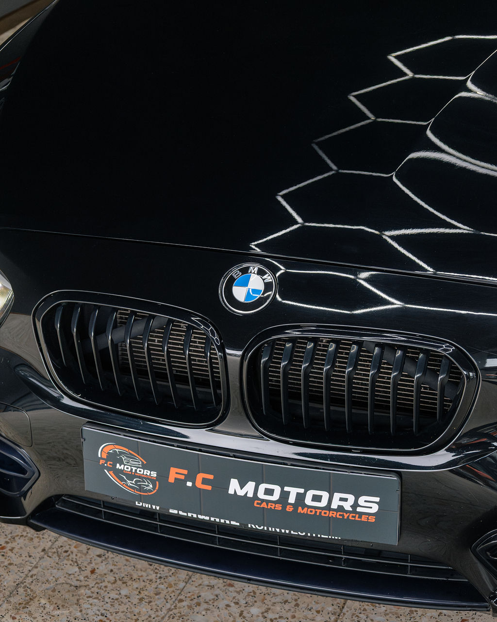 BMW 118i SPORT - Thumbnail 2