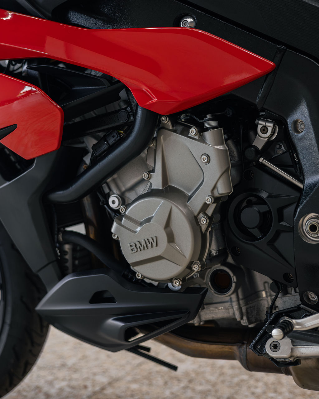 BMW S1000XR - Thumbnail 9
