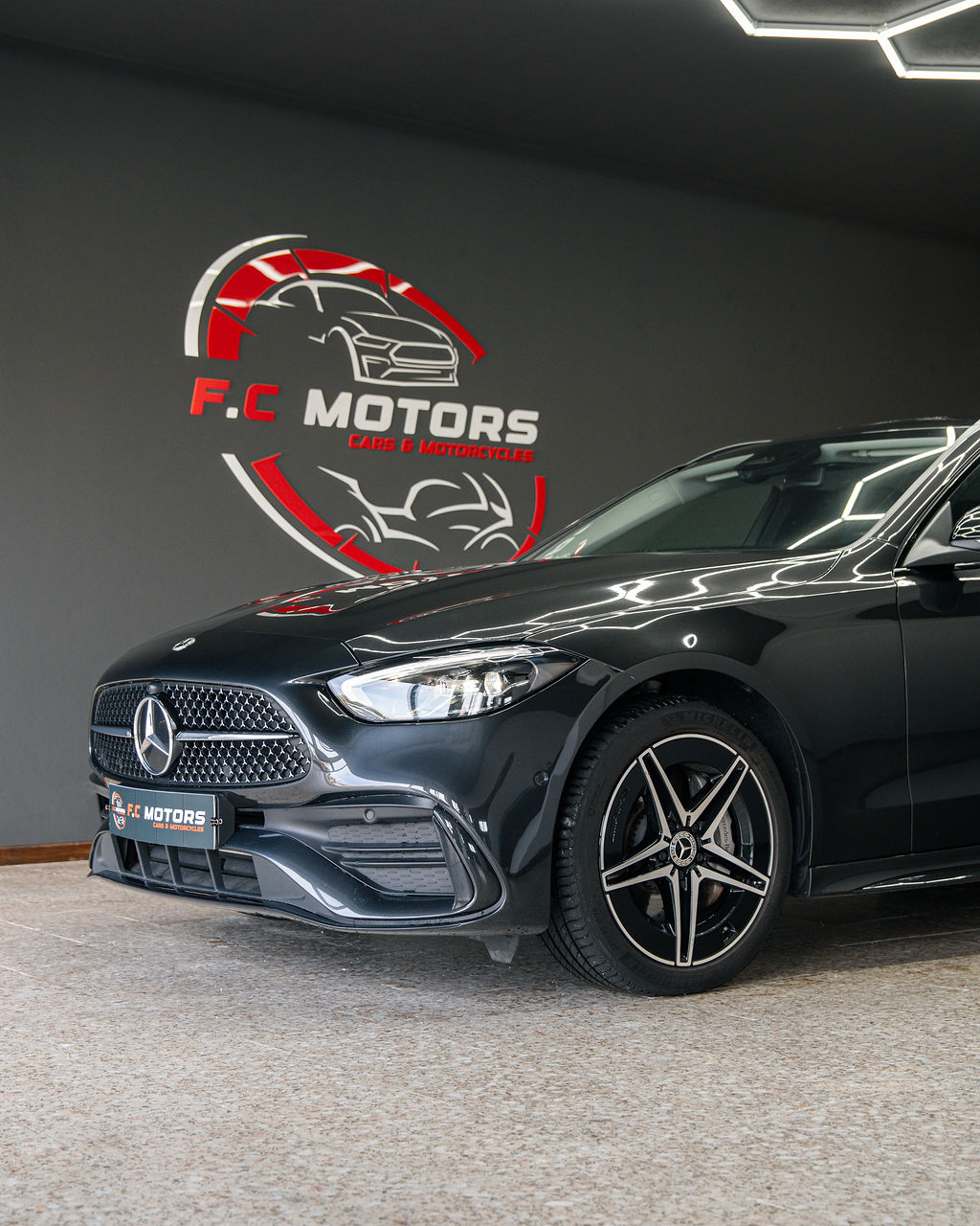 Mercedes-Benz C 300e  AMG Line - Thumbnail 5