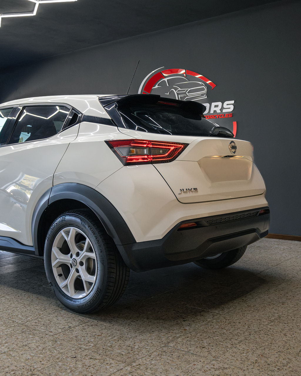 Nissan Juke  - Thumbnail 7