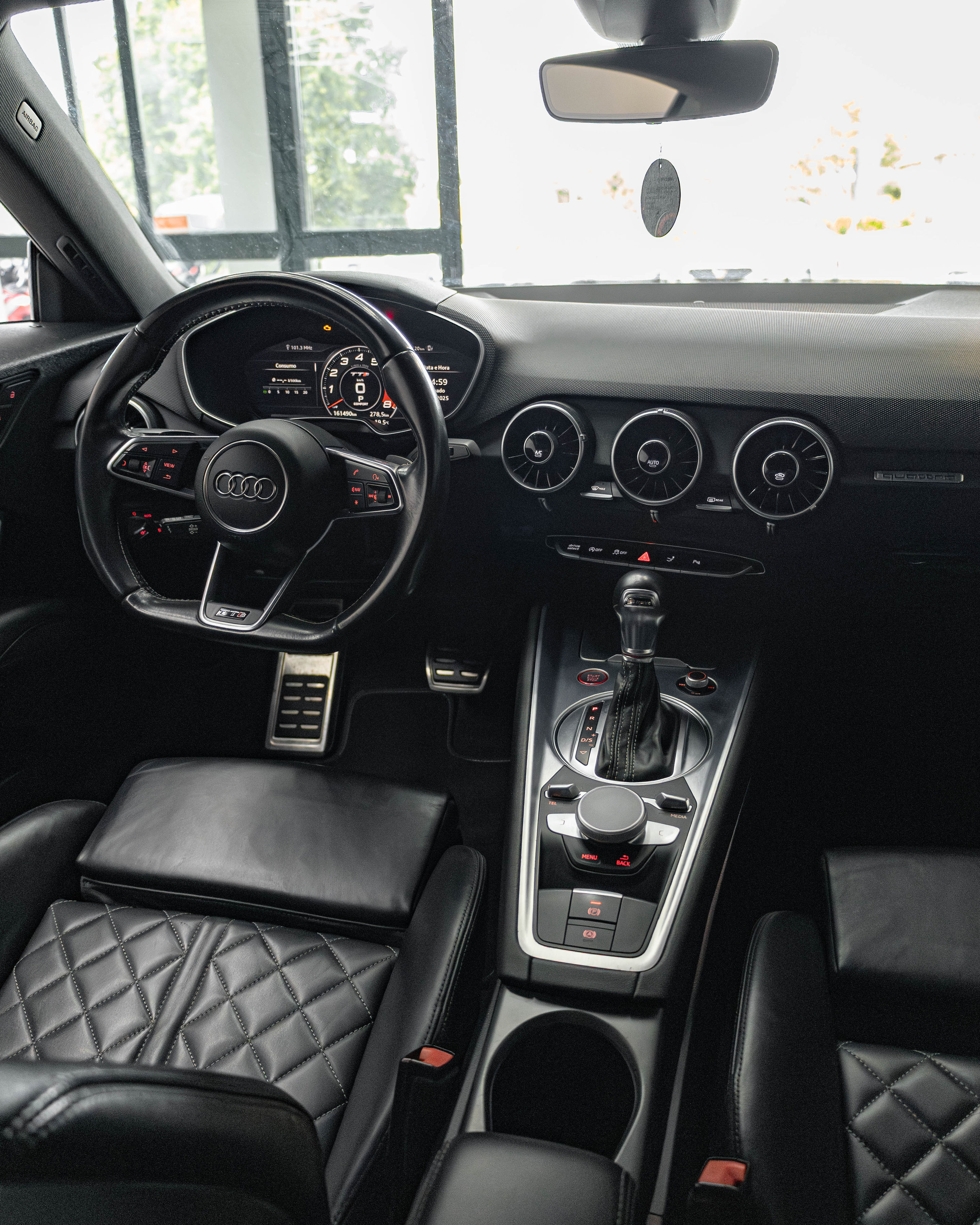 Audi TTS - Thumbnail 8
