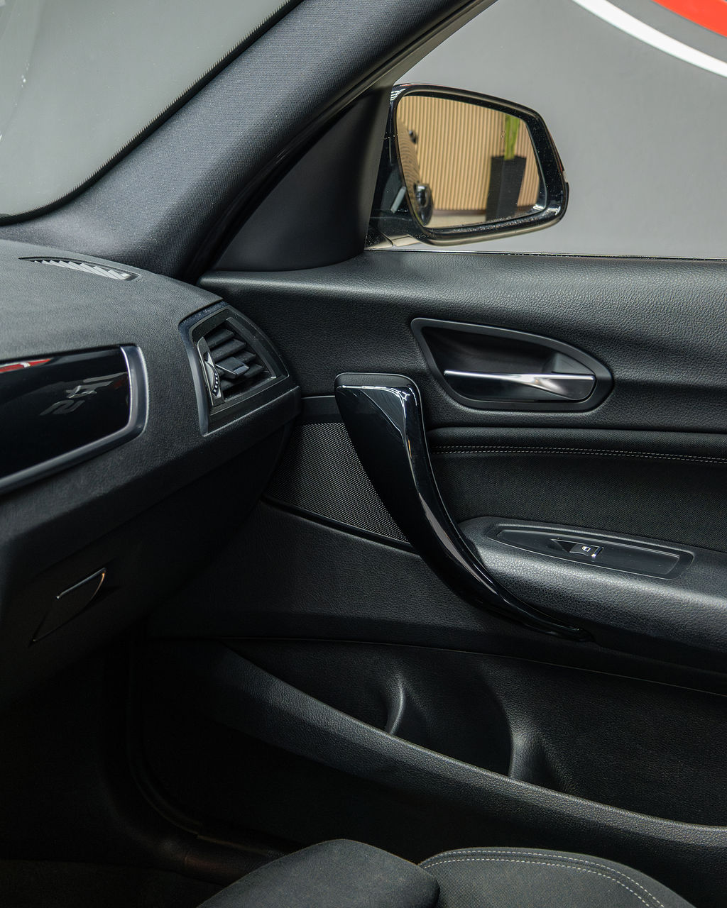 BMW 118i SPORT - Thumbnail 8