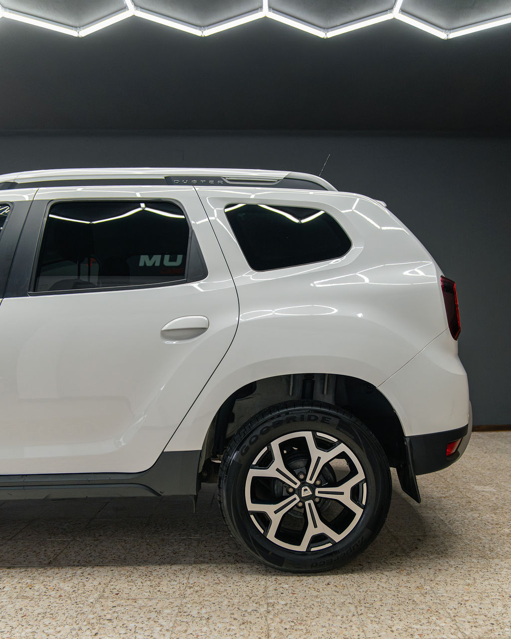 Dacia Duster  - Thumbnail 5