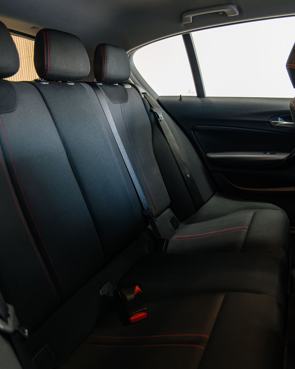 BMW 118i SPORT - Thumbnail 10