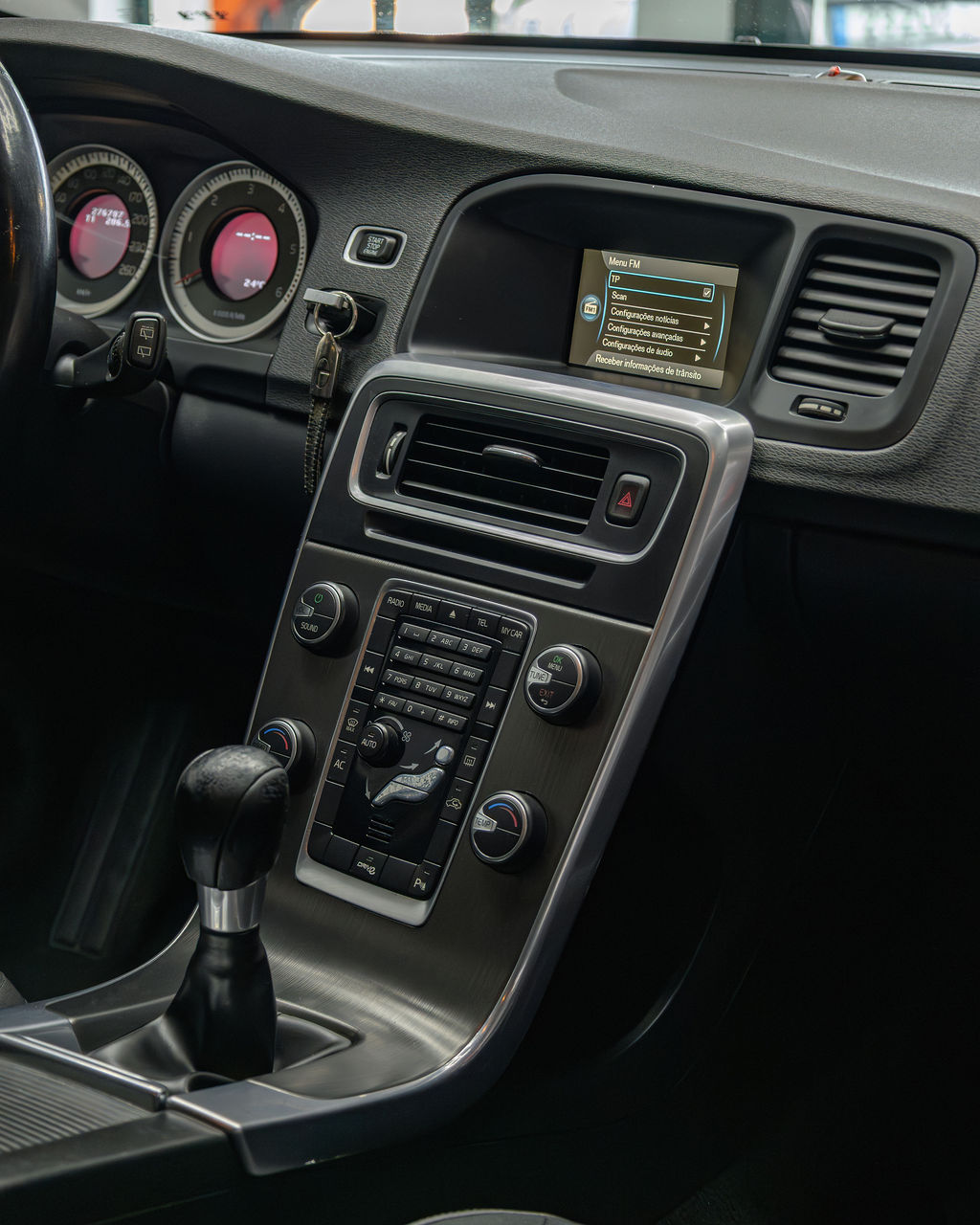 Volvo V60 - Thumbnail 10