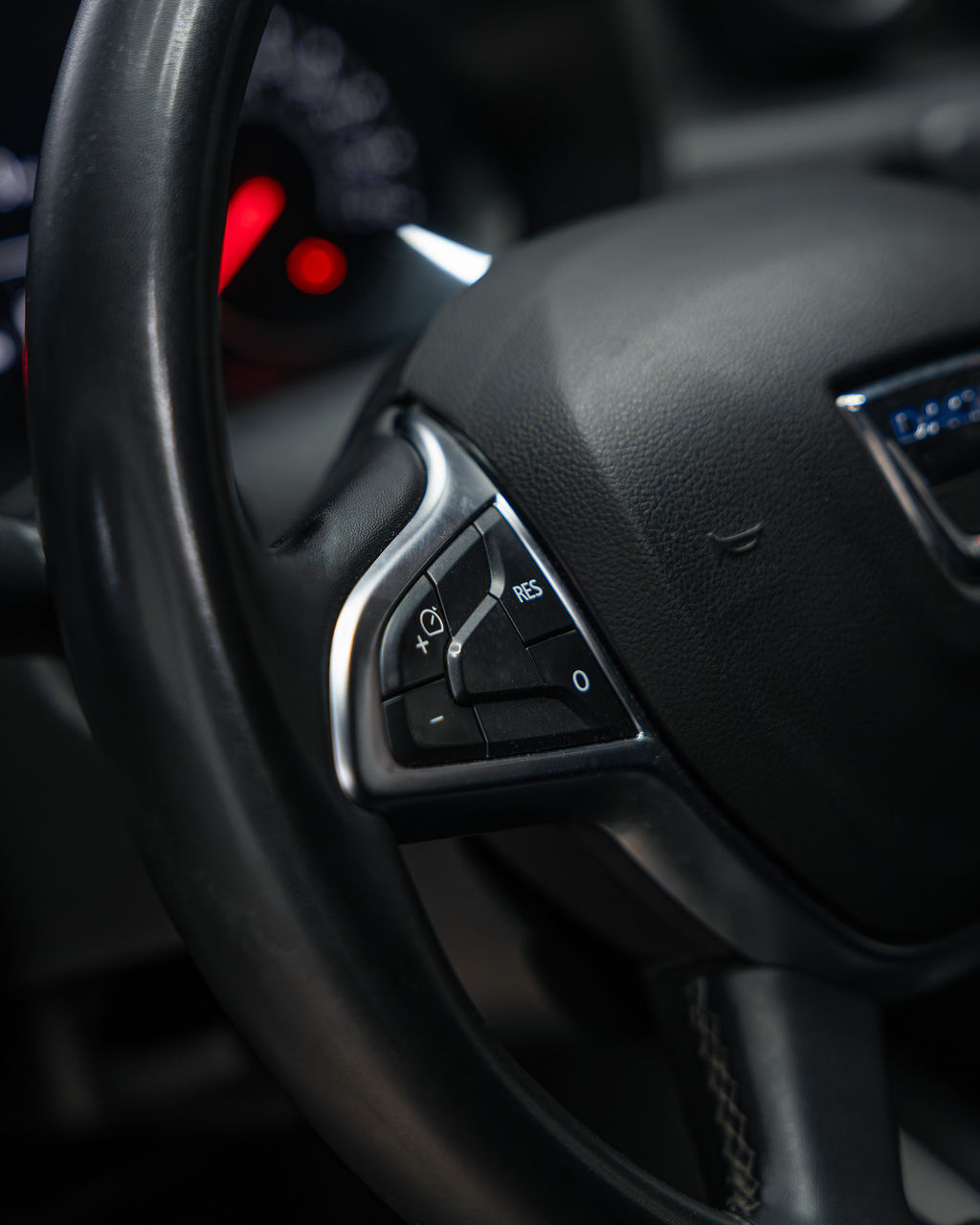 Dacia Duster  - Thumbnail 12