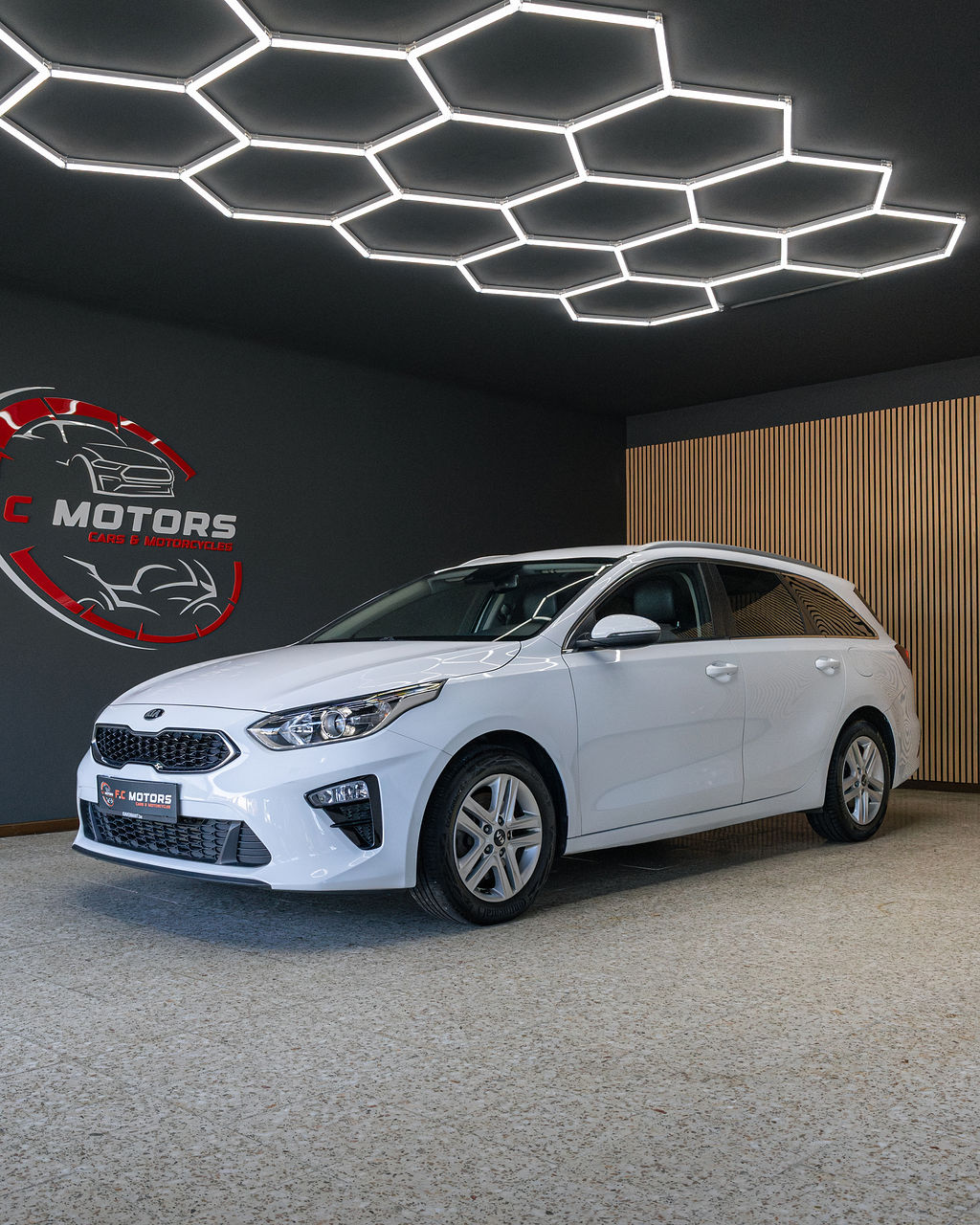 KIA Ceed 1.6 EcoDynamic+ ( Iva dedutivel) - Thumbnail 4