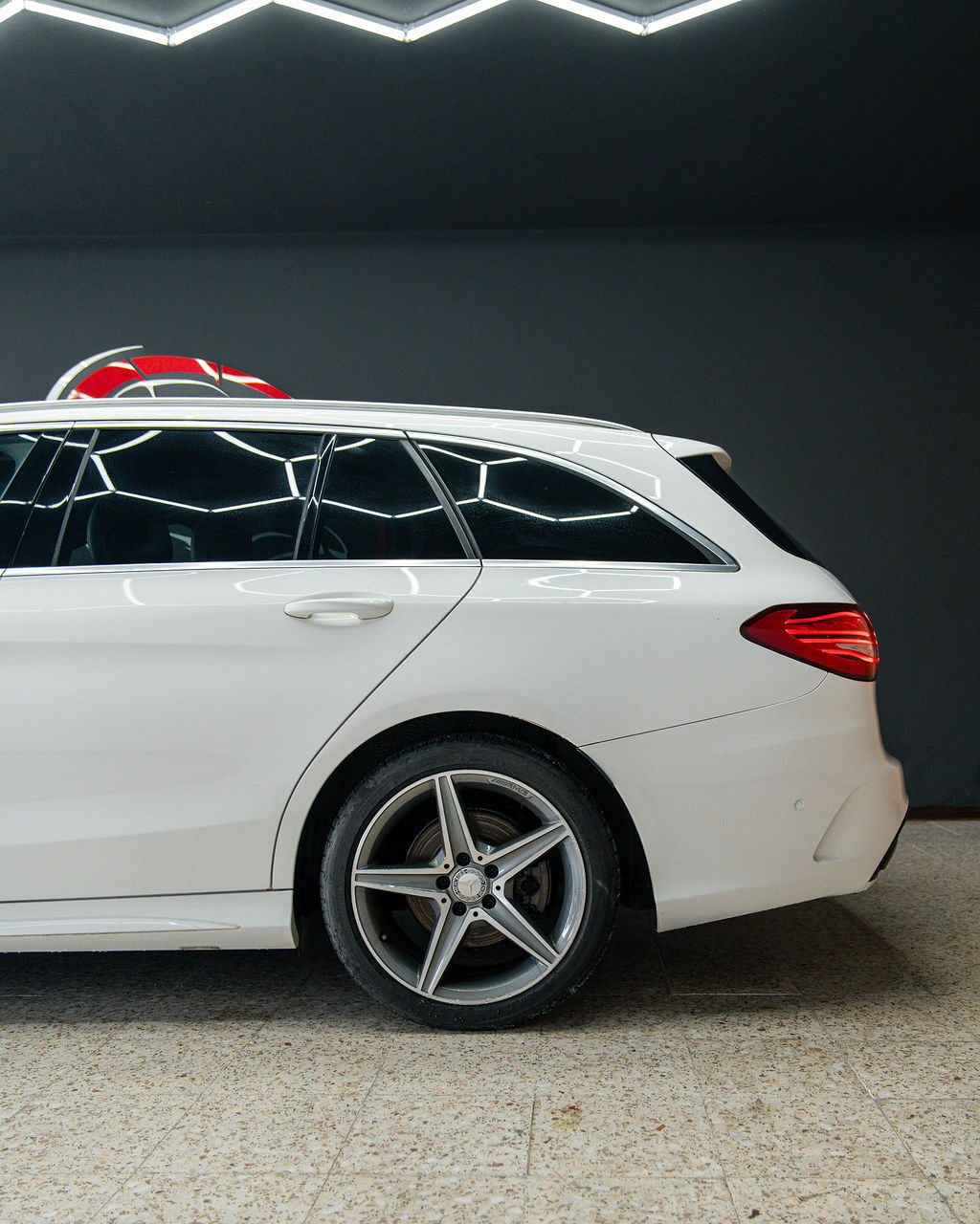 Mercedes-Benz C 180d AMG - Thumbnail 5