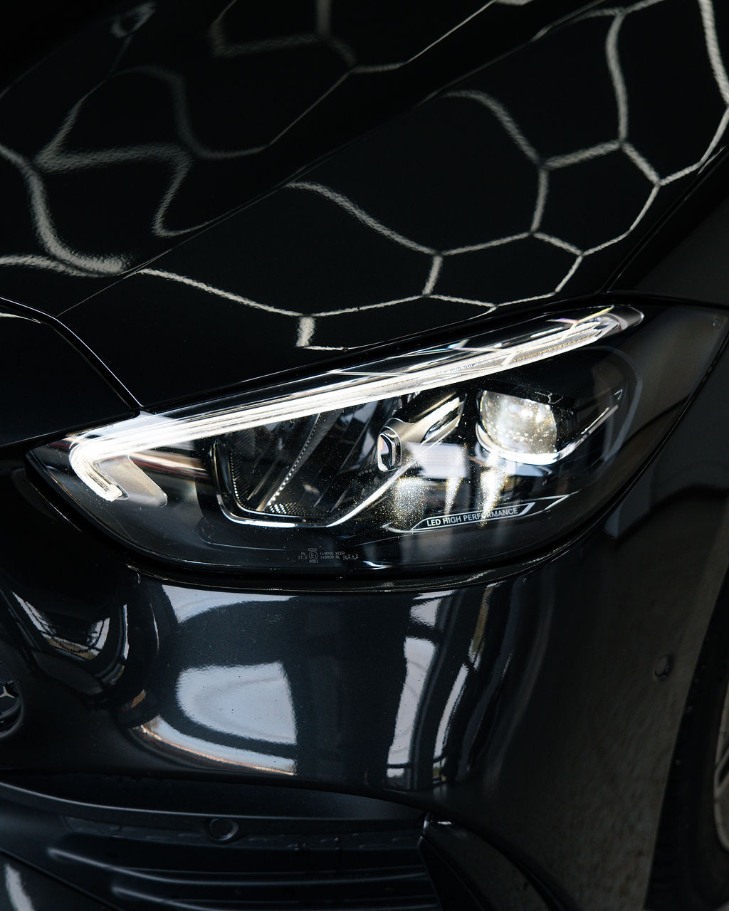 Mercedes-Benz C 300e  AMG Line - Thumbnail 3