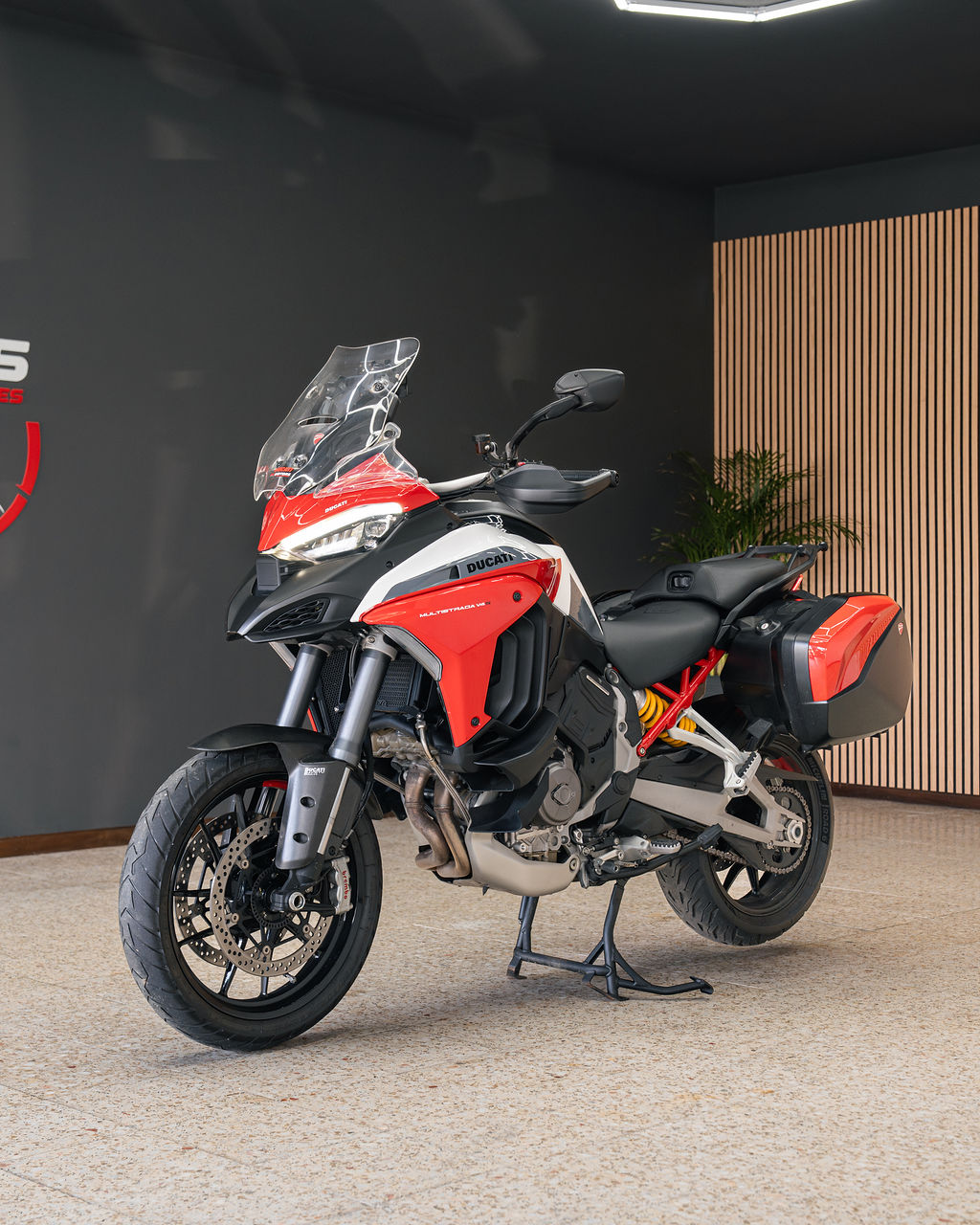 DUCATI - Thumbnail 3