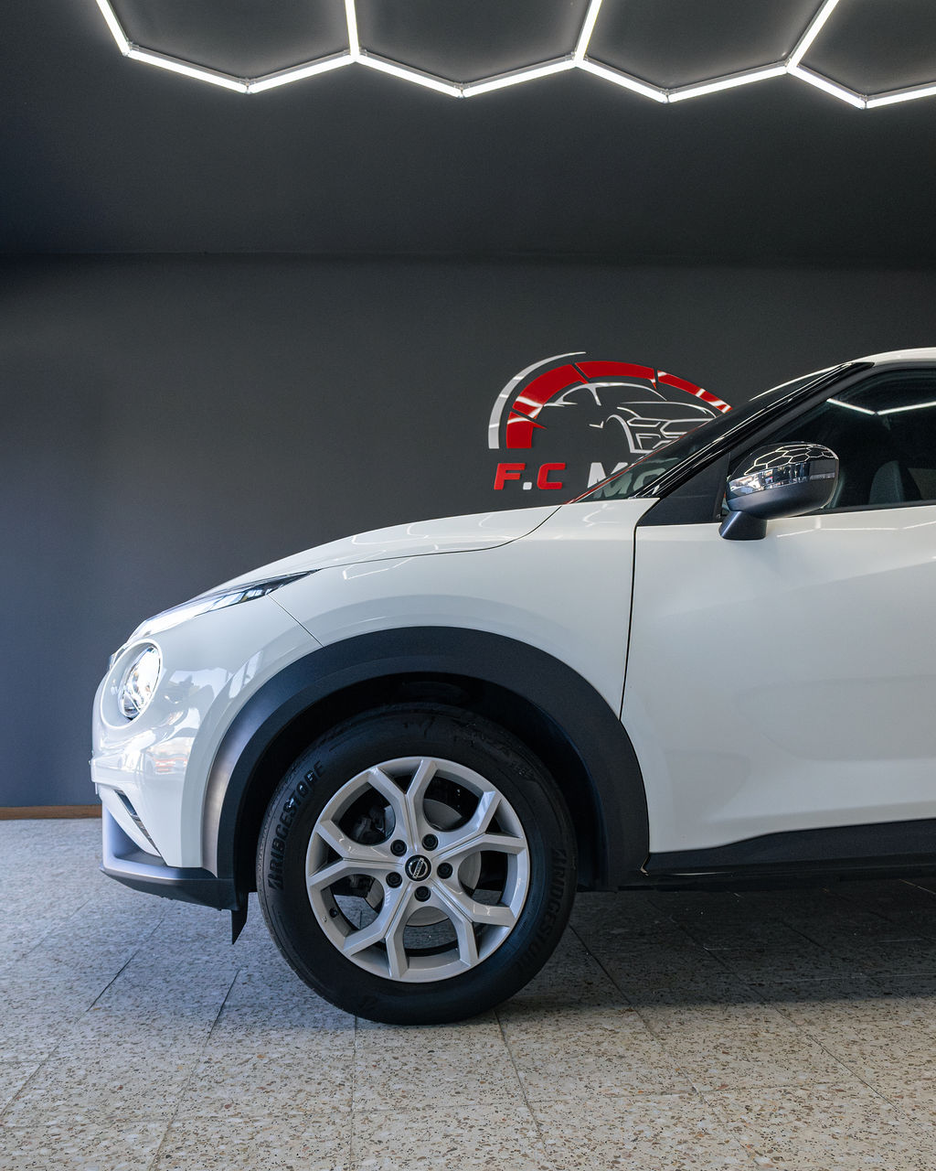 Nissan Juke  - Thumbnail 4