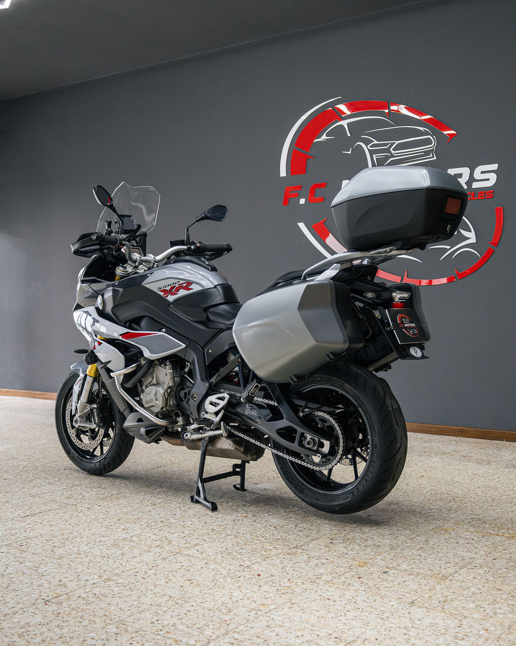 BMW S1000XR