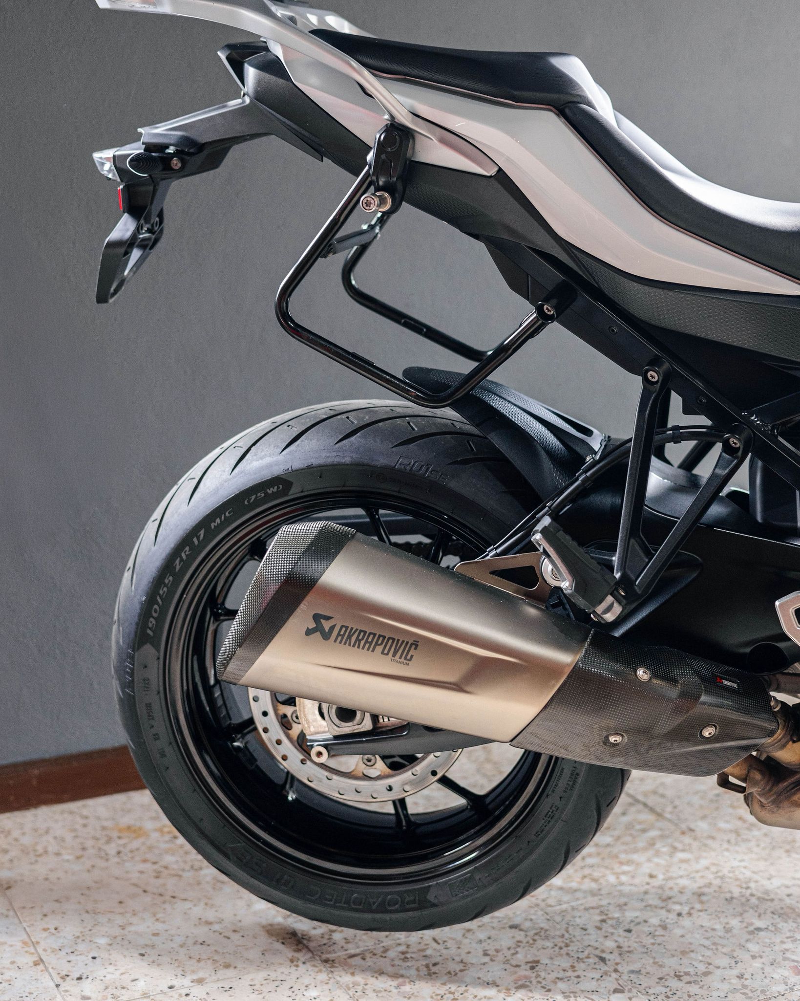 BMW S 1000 XR - BMW S1000XR FULL EXTRAS  - Thumbnail 5