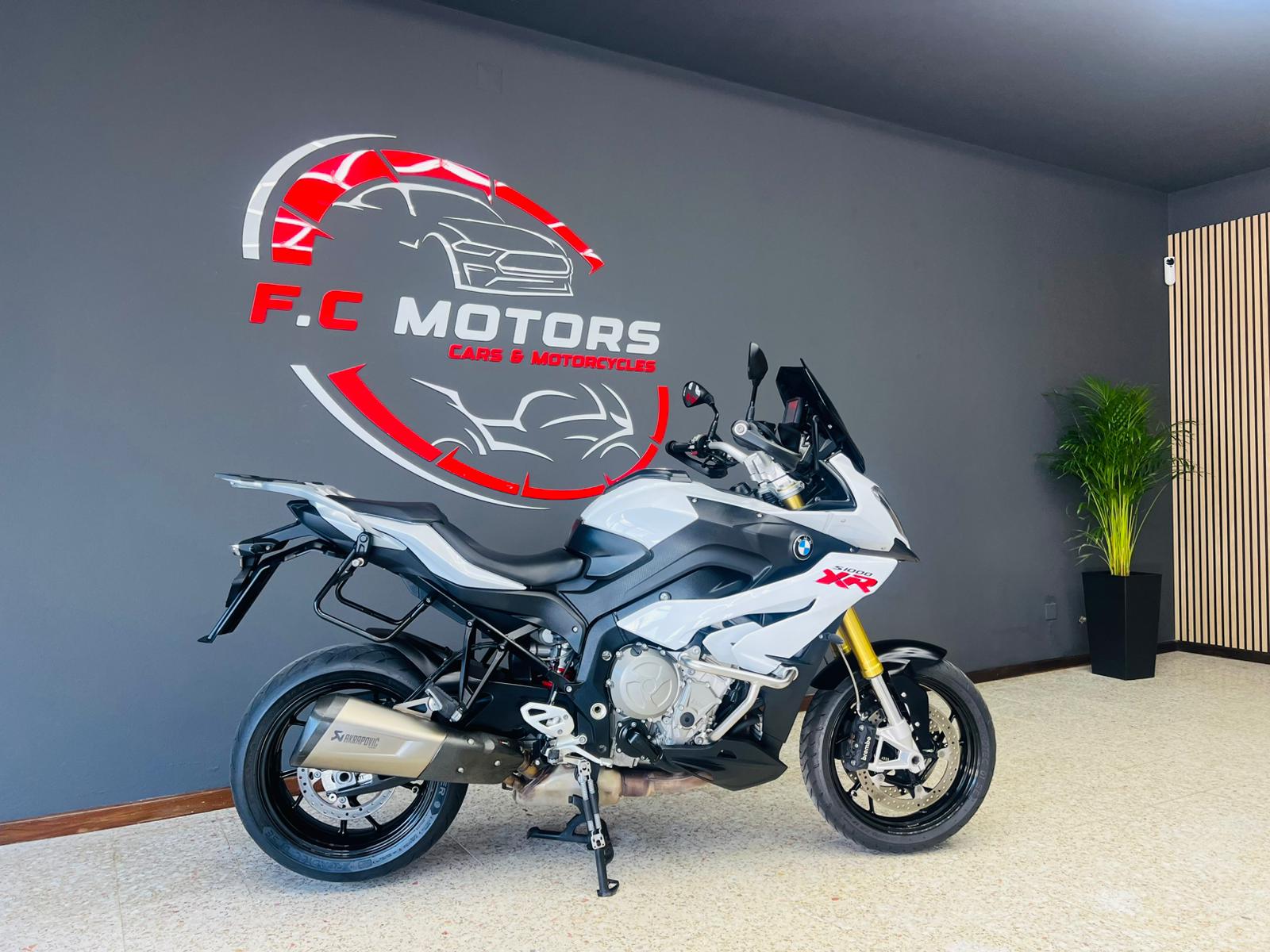 BMW S 1000 XR - BMW S1000XR FULL EXTRAS 